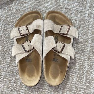 Birkenstocks Size 7 (38)